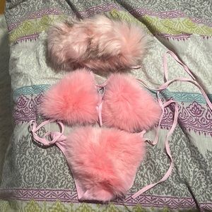 Brand New Fur Set